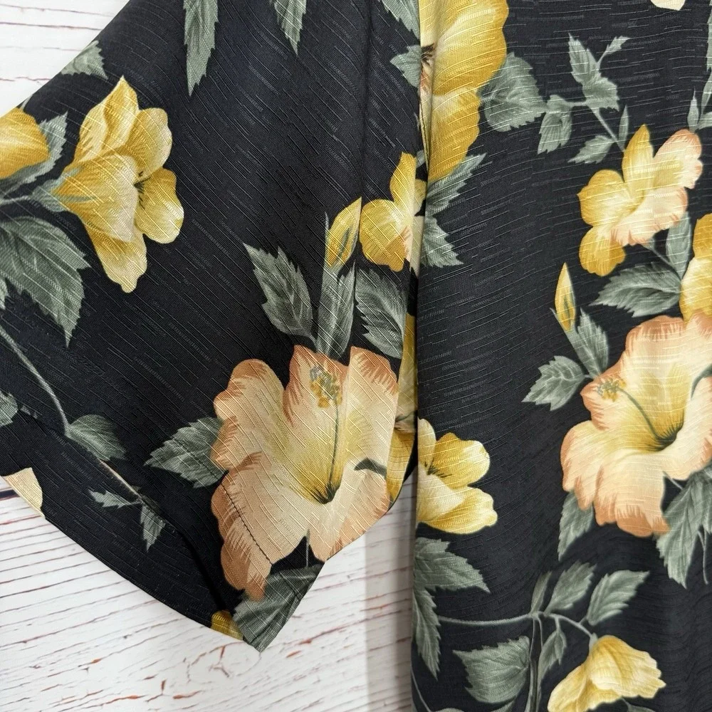 VTG Tommy Bahama Mens  Hawaiian 100% Silk Shirt Size M Floral Tropical Button - Picture 4 of 13